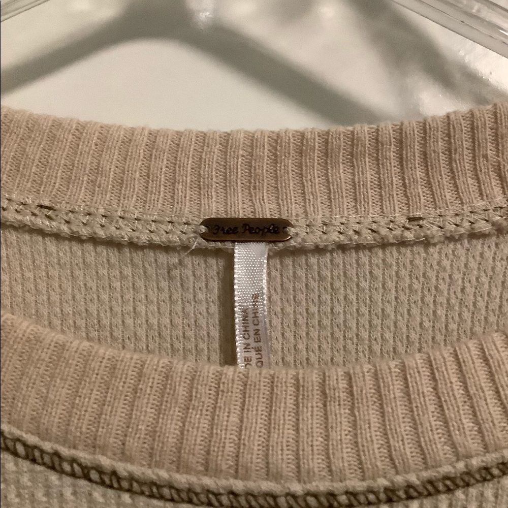 Free people thermal crotchet sleeve top - Picture 3 of 4